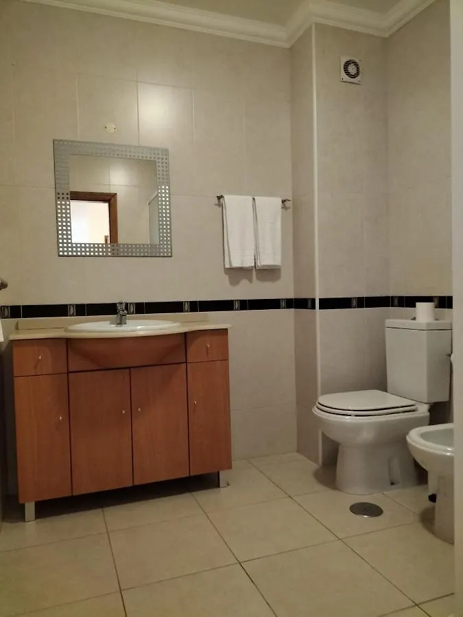 T2 Infante Ac Wifi Garagem 50M Praia Quarteira Apartment