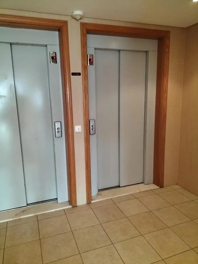 Apartment T2 Infante Ac Wifi Garagem 50M Praia Quarteira Portugal
