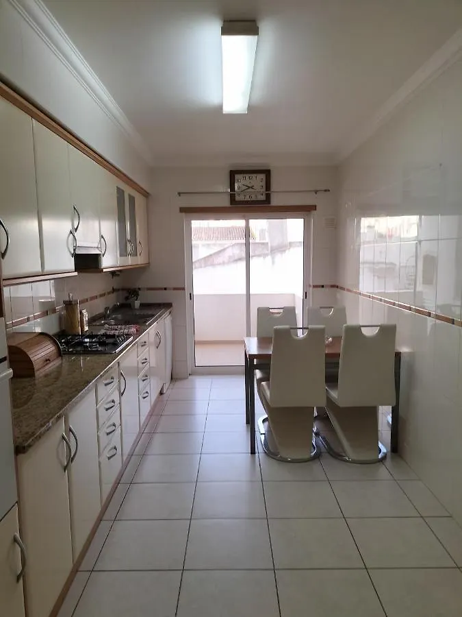 T2 Infante Ac Wifi Garagem 50M Praia Quarteira